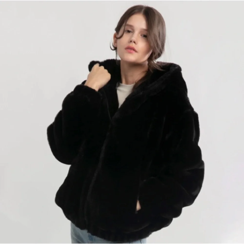 Black Faux Fur Soft Comfy Teddy Bomber Zip Front Hood Winter Jacket Coat OS - Picture 1 of 4